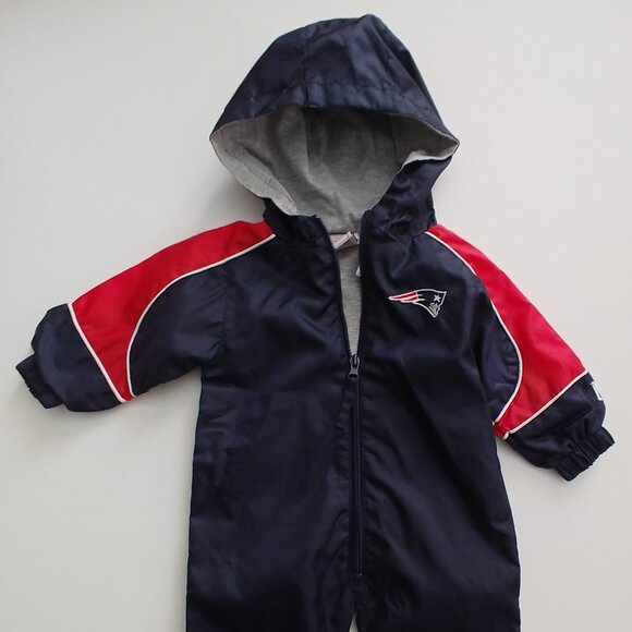 NFL New England Patriots Lightweight Rainsuit 0-3 Months - Picture 3 of 10